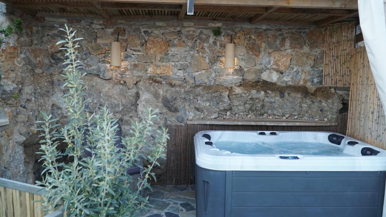 Villa Arhondiko Luxury House à Sougia Extérieur photo