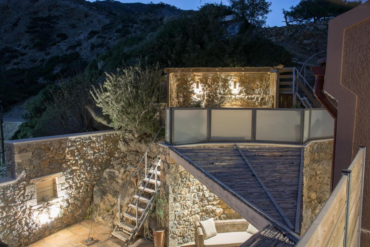 Villa Arhondiko Luxury House à Sougia Extérieur photo
